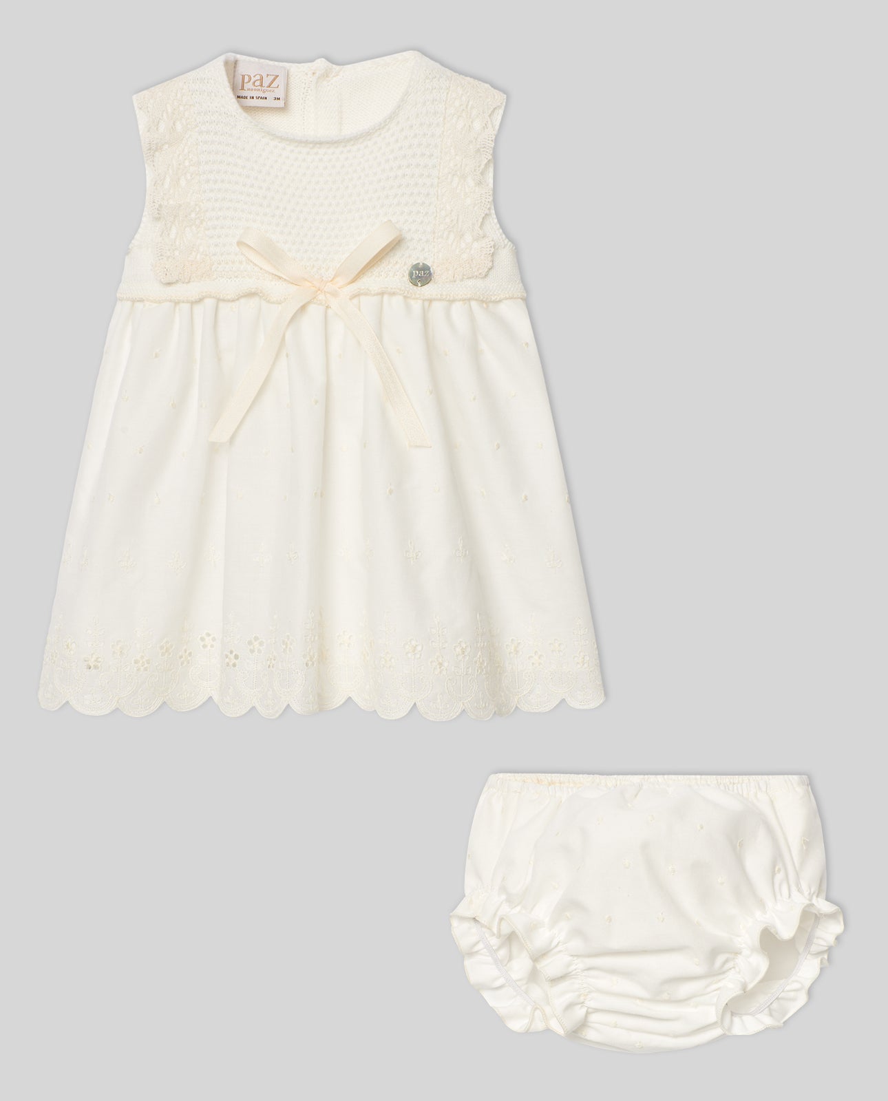 Conjunto NiƱa "PAZ V25"