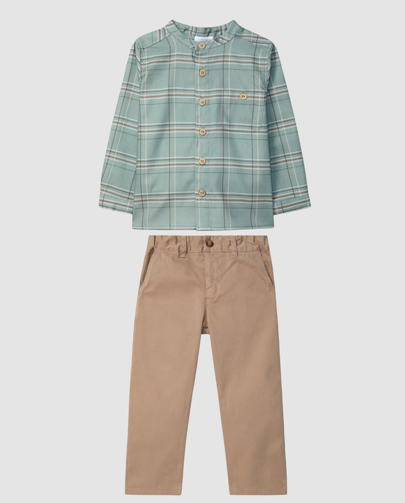 Conjunto Camisa de cuadros Verdes y pantalon chino