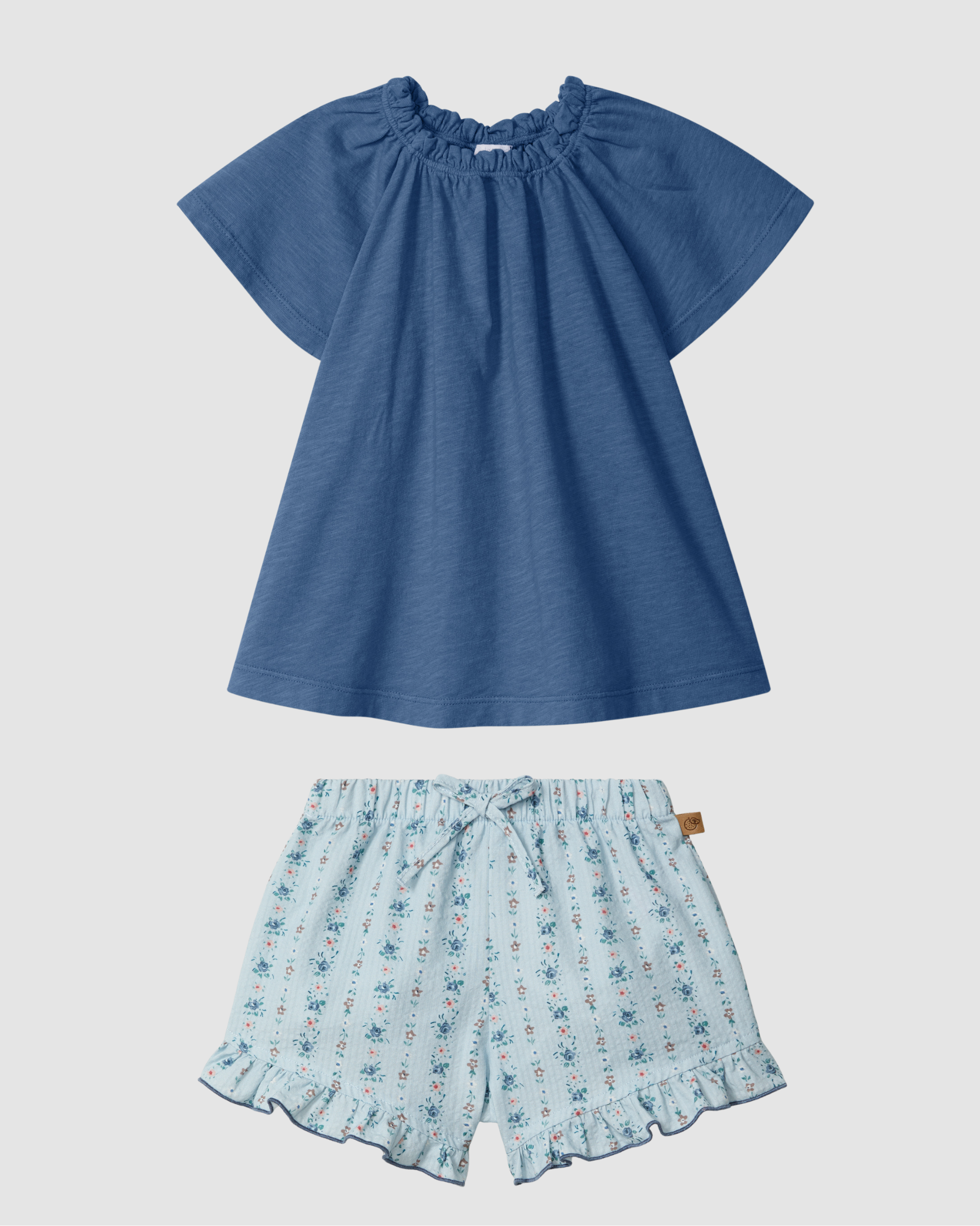 Floral print pull-up short Set with ruffled detail