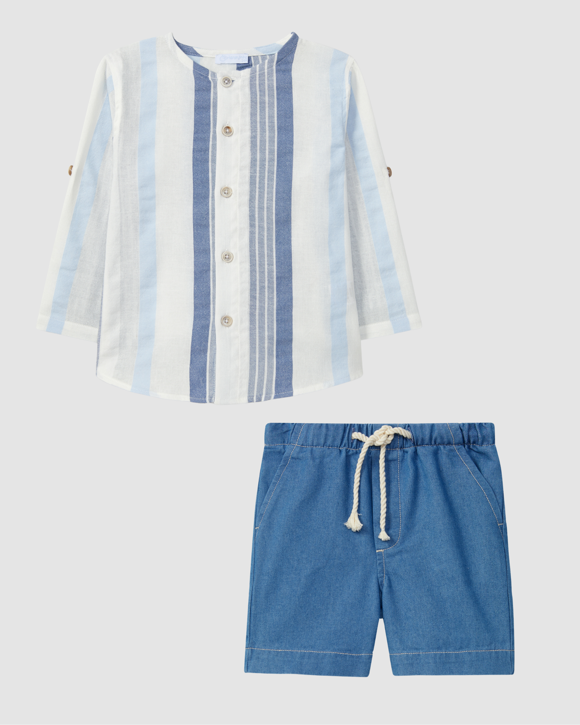 Shirt in mandarin collar textured striped fabric and Thin denim three-pocket pull-up shorts