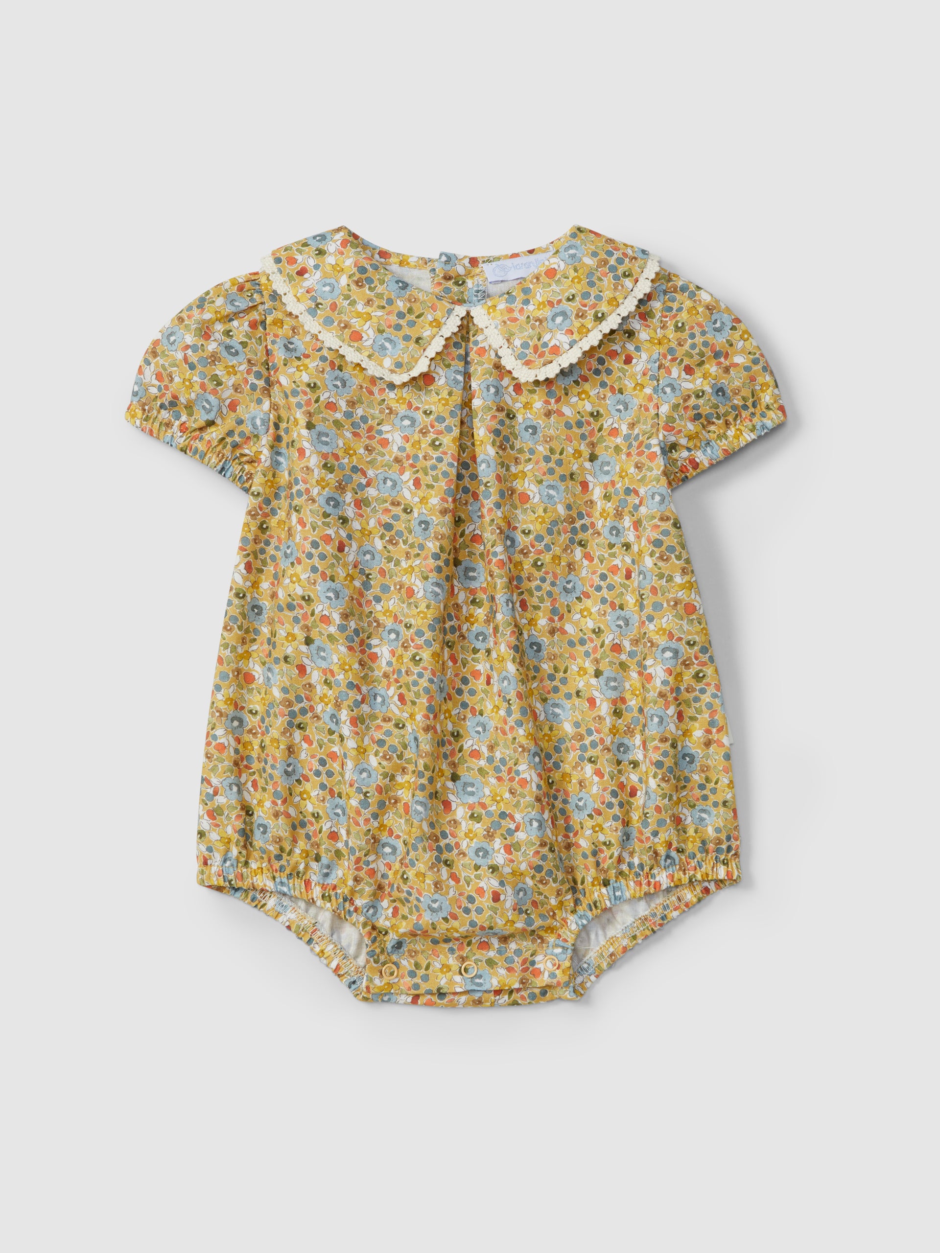 Shortie flowers with crochet lace detail
