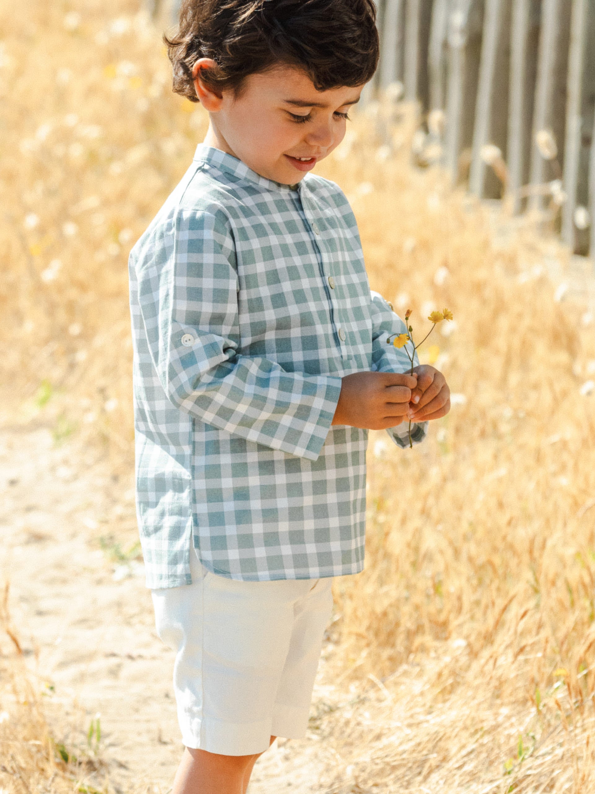 Conjunto camisa cuello Mao Cuadros y pantalon corto de sarga