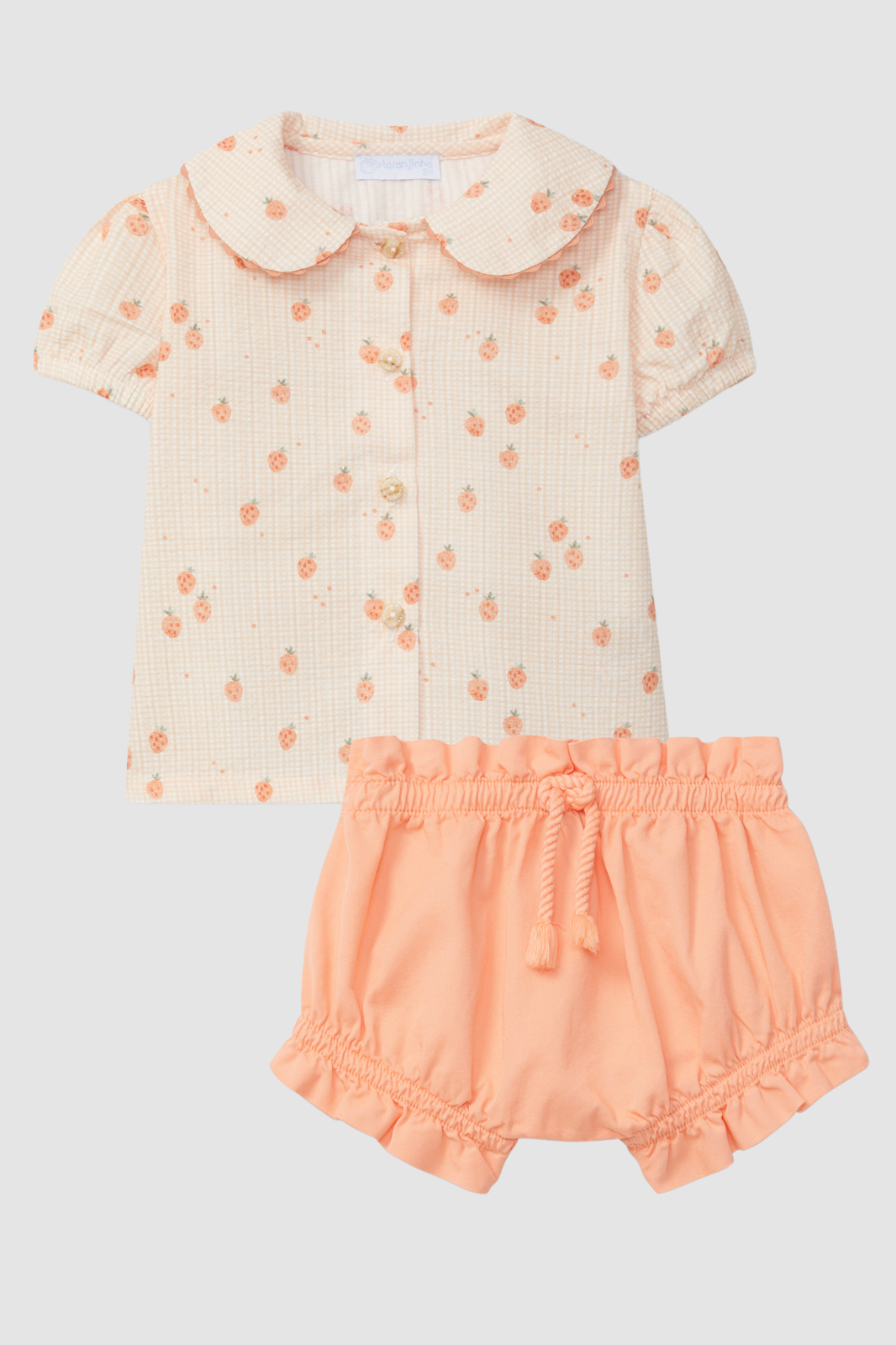 Conjunto Blusa seersucker micro-cuadros y fresas y pull-up naranja