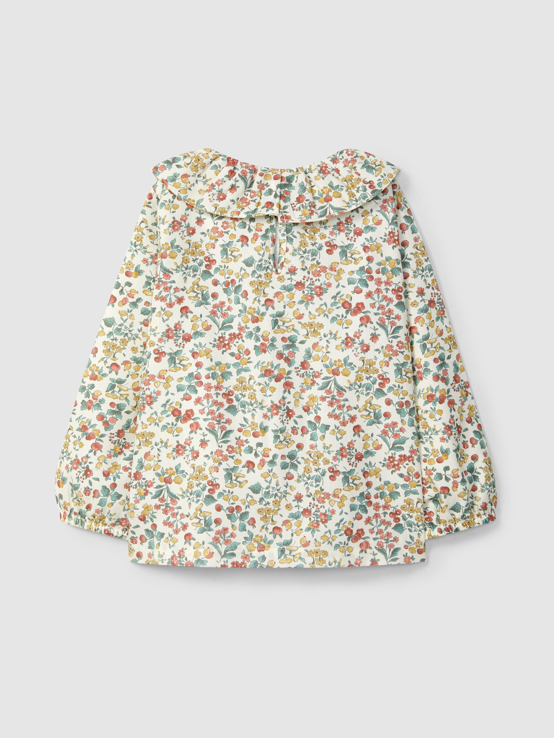 Falda Coral y Camisa Flores