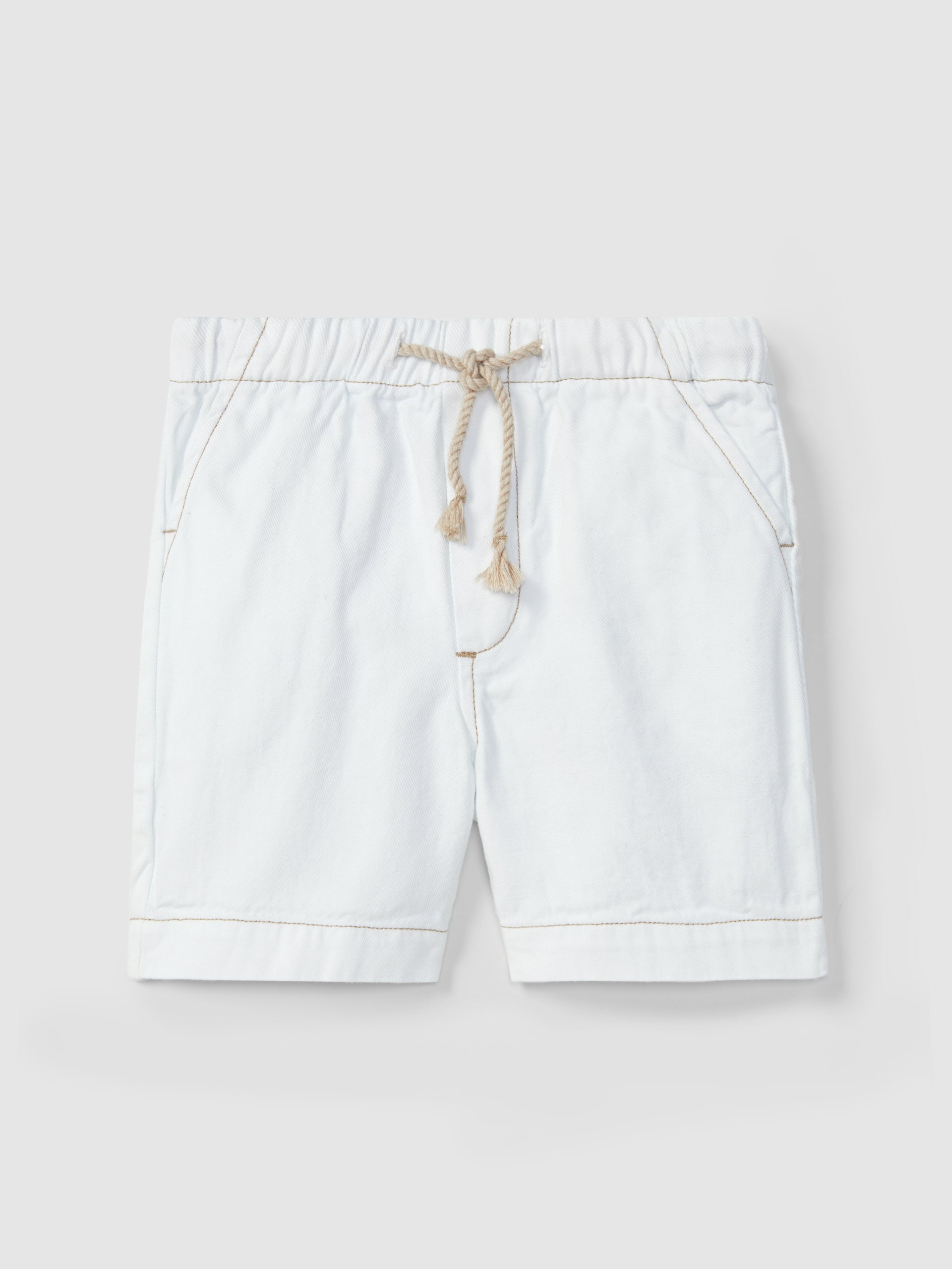 Mandarin collar checked shirt and Twill shorts with contrast colour details